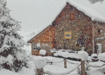 Dreilaenderwirt Stube im Winter.jpg