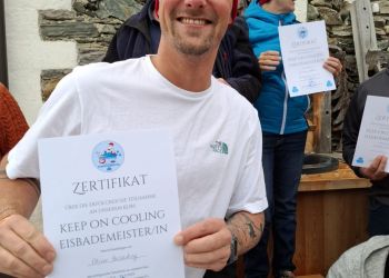 Eisbaden beim Dreiländerwirt (29).jpg