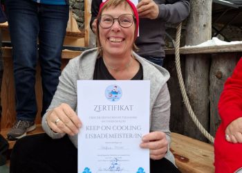 Eisbaden beim Dreiländerwirt (30).jpg