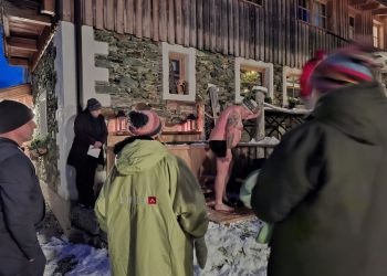 Eisbaden beim Dreiländerwirt (8).jpg